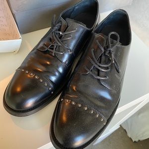 Oxford shoes